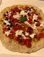 Pizzalonga Away food