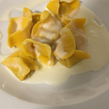 La Rosa Gialla food