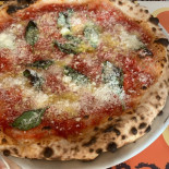 Pizzeria Scialapopolo food