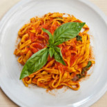 Falcone Comida