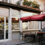 Alpi Pizzeria Dentro