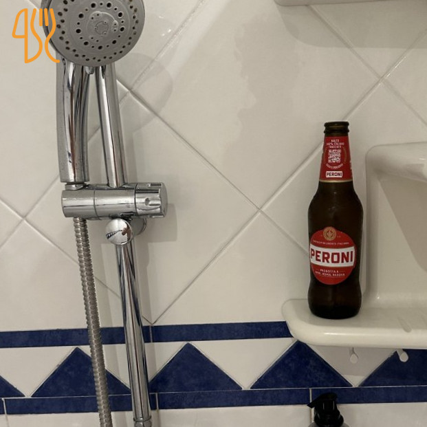 Ai Pini Nourriture