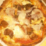 Al Carrubo Pizzeria Dentro