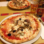 Pizzeria By Friends food