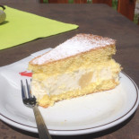 Cafe Erdpyramiden food
