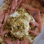 Mama's Pizza