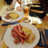 Amos Platz food