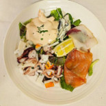 Paradiso Pizzeria food
