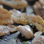 Mama Lake food