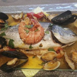 Loro Di Napoli food