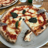 Pizzeria Tosi food