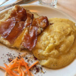 Ai Lares food