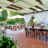 La Fogheraccia outside