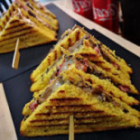 32 Posti Toasteria Nourriture