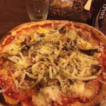 I Bravi Ristopizza food
