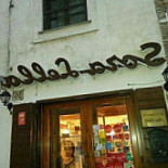 Sora Lella Nourriture