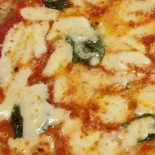 Viro' Pizzeria food