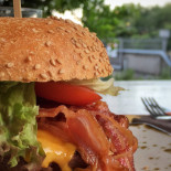 Burmet Comida