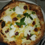 Mo Mo Pizzeria Osteria food