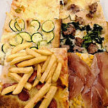 Pizzeria Lindoro food