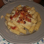 Le Tre Piramidi Nourriture