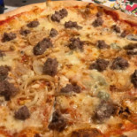 Pizzeria Grande Guerra food
