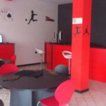 Demon Caffe Dentro