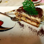 Sandlstubele Nourriture