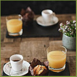 Cafe Bistro Emmi Comida
