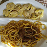 Al Cacciatore food