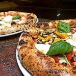 Pizzeria L'italiana food