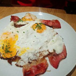 Steinrast Comida