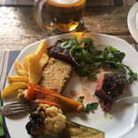 Mondelli Stable Comida