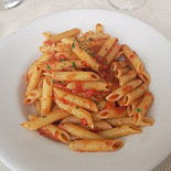 Pizzeria Italia food