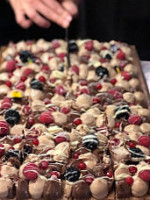 Shake Il Bistrot food