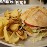 Montoni Comida