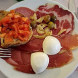 Ada 2000 food