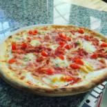 Angelo's Pizza food