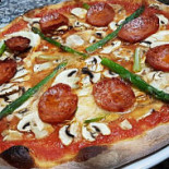 Pizzeria/braceria Il Diavoletto food