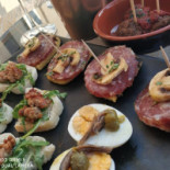 Tigella Bella Este Comida