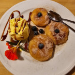Pizzeria Lanzberg food