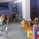 Cafe Igloo Dentro