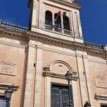 Cardillo À l'intérieur