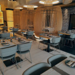 Haru À l'intérieur