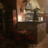 Milucky's Wine Nourriture
