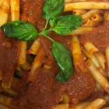 A Cantinella Nourriture