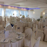 Villa Veseri Comida