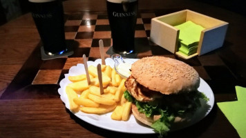 Harry's Irish Pub food