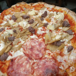 Pizzeria Pavajon food