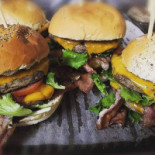 Paradise Hamburger E Chips food